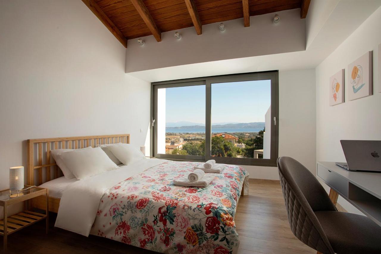 Serenity Villa Corinth ภายนอก รูปภาพ