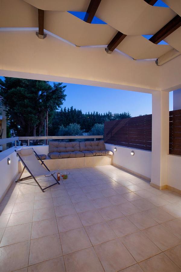 Serenity Villa Corinth ภายนอก รูปภาพ