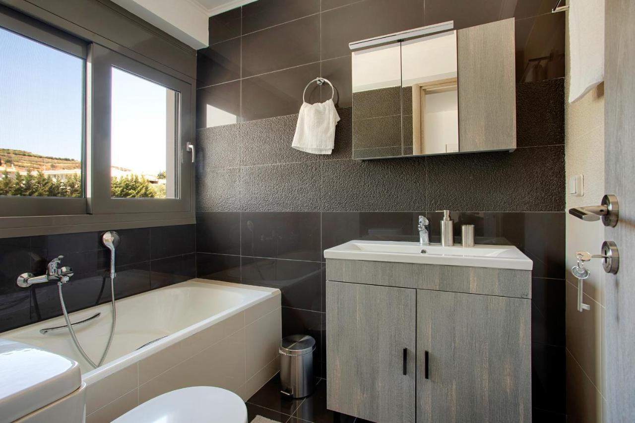 Serenity Villa Corinth ภายนอก รูปภาพ