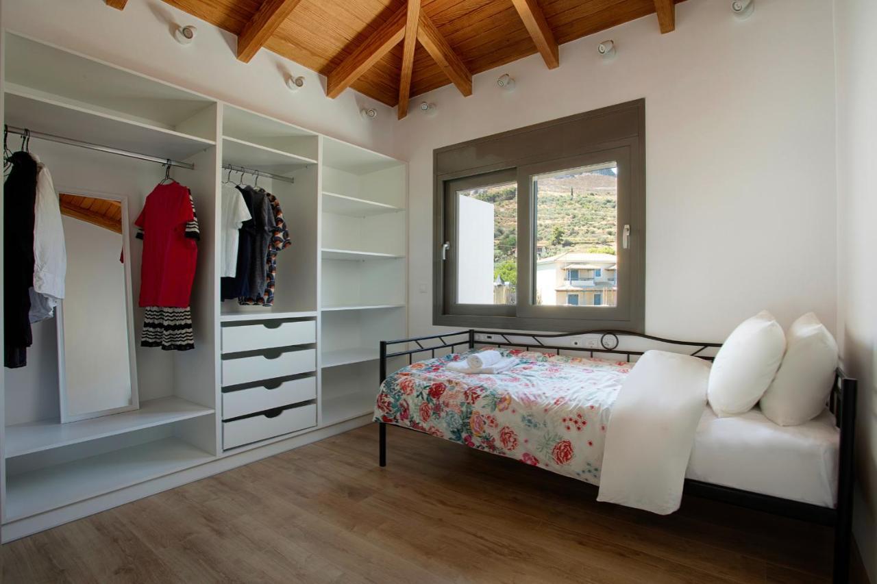 Serenity Villa Corinth ภายนอก รูปภาพ