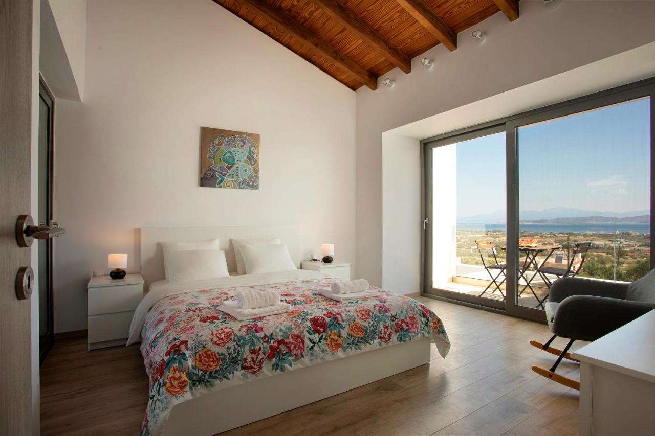 Serenity Villa Corinth ภายนอก รูปภาพ